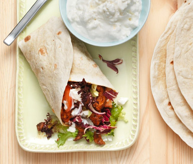 kycklingwraps-med-fetacreme-713665